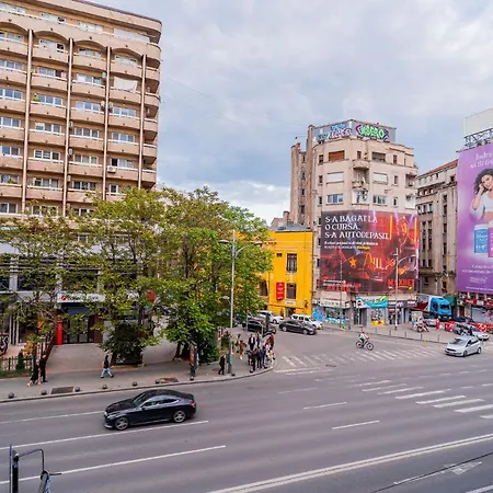 Apartment Heritage Hideaway - City's Architectural Splendor Bucharest
